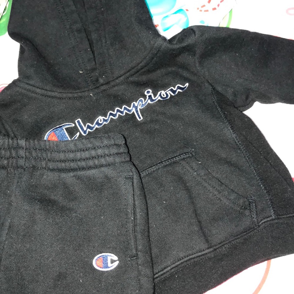 Black Champion Sweatsuit Top And Bottom